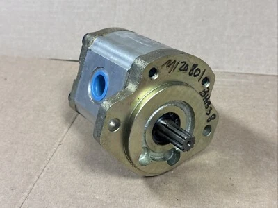 NEW REXROTH 9510290125 Hydraulic Gear Pump AZPF-12-019RRR12MB FAST SHIPPING - Image 1 of 4