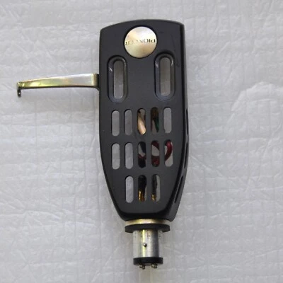 PIONEER PP-303 Head-shell for Tonearm Vintage Parts Universal Type Weight 8 g - Image 1 of 4