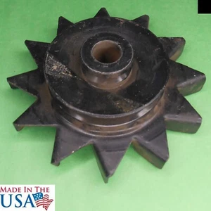 NOS generator pulley Mopar 1842521 1958-59 Dodge Plymouth Chrysler USA made - Picture 1 of 7
