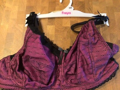 Freya Rosie Soft Cup Wire Free Nursing Feeding Bra Size 36E Fuchsia & Black - Image 1 of 4