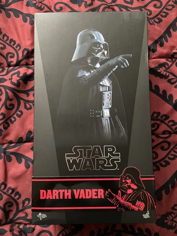 Hot Toys Star Wars Rogue One MMS388 Darth Vader Cover