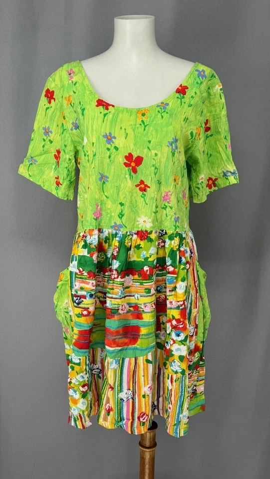 Vestido Jams World Mediano Verde Floral Babydoll Bolsillos Boho Maximalista Hawaiano Foto 1 de 4