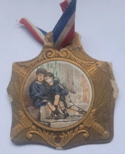 WWI SOLDIER's ORPHANS DAY FRENCH FUNDRAISING WW1 LAPEL PIN BADGE - Picture 1 of 2
