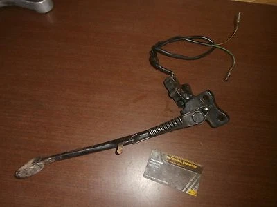 87 Kawasaki Ninja ZX7 ZX750R ZX750 GENUINO Pata de cabra lateral Soporte de palanca Pedal Foto 1 de 4