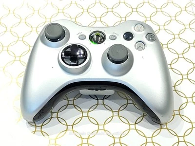 Microsoft Xbox 360 OEM Wireless Controller [Silver] Great Cond., Clean - TESTED  - Image 1 of 4