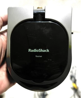 *RadioShack 2.4Hz wireless Audio/Video sender & IR Extender 15-126R (TRANSMIT)* - Image 1 of 3