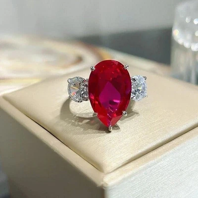 Alianza de diamantes rubí rojo natural talla pera de 4,80 quilates de oro blanco macizo de 18 quilates 7 Foto 1 de 4