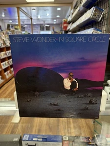 Stevie Wonder in Square Circle Vinyl LP 1985 Tamla Records Pre Owned - Picture 1 of 2