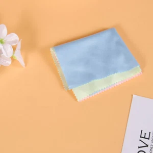 10pcs Microfiber Cleaning Cloths Screen Cleaning Towel for Smart Phones Laptops - Afbeelding 1 van 12