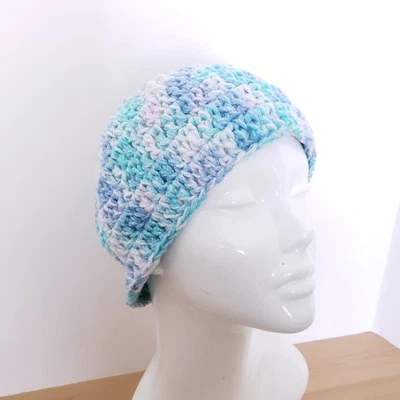 Nuevo gorro multicolor azul ganchillo hecho a mano para mujer talla única Foto 1 de 4