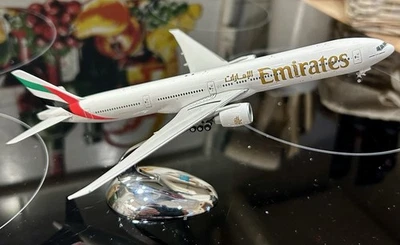 Boeing 777-300LR - Phönix - 1:400 - Dr. Peters Exklusivmodell - Bild 1 von 4