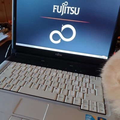 Laptop PC Portatile Fujitsu lifebook s710 - Immagine 1 di 4