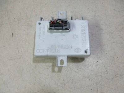 280386404R CENTRALINA AUTORADIO RENAULT CLIO III ANNO 2009 - Immagine 1 di 3