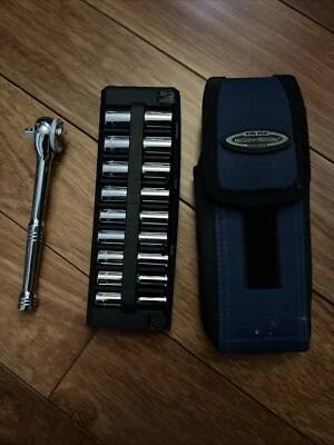 HUSKY 10 PIECE SOCKET SET METRIC DRIVE DEEP  with case - Image 1 of 4