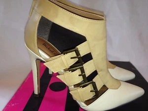Botas de mujer Michael Antonio (186) Meka con hebilla detalle talla 7,5 - Imagen 1 de 1