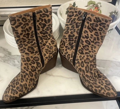 Lucky Brand Sarey Boots New Size 6.5M 🇻🇳  - Image 1 of 4