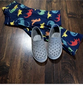 3T Jungen Pyjama Set Gr.9 Schuhe (0773) - Bild 1 von 1