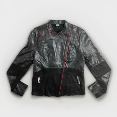 Chaqueta Her Universe Fashion Show Collection Star Wars Phasma PU Hot Topic Talla L Foto 1 de 4
