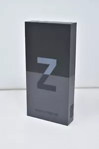 Samsung Galaxy Z Flip3 5G SM-F711U - 128GB - Phantom Black (Verizon) NEW SEALED - Picture 1 of 2