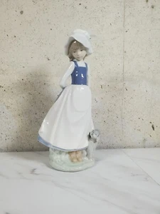 LLADRO Nao Daisa 1983 The Place Girl With Poodle At Her Feet 6-420 - Picture 1 of 9