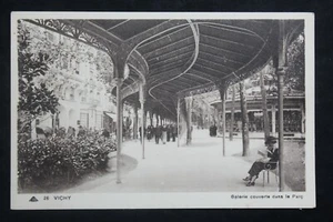 Alte Postkarte VICHY - Gedeckte Galerie im Park - Bild 1 von 1