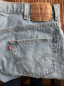 Vintage Levi's 550 Relaxed Fit Mens Size 40 Red Tab Denim Blue Jean Shorts - Picture 1 of 4