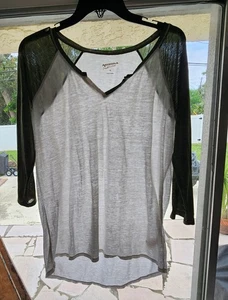 Papierdünnes T-Shirt XL Raglan 3/4 Ärmel Henley V-Ausschnitt Arizona Jeans Co. Damen  - Bild 1 von 6