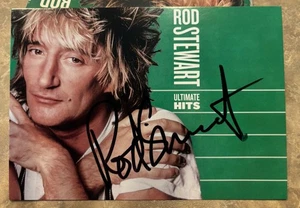 ROD STEWART SIGNED AUTOGRAPH FULL SIGNATURE ULTIMATE HITS 2 CD SET & ART CARD #5 - Picture 1 of 2