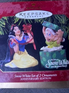 Hallmark Keepsake Snow White and Dopey Ornaments 1997 Anniversary Edition - Bild 1 von 2