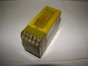 Pilz PNOZ/5 Relè di sicurezza, (474590), usato - Foto 1 di 2
