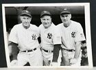 1942 Yankees de New York, Art Fletcher, Earle Combs, Johnny Schulte Coaches Photo