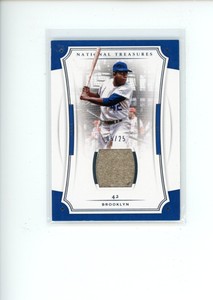 2017 National Treasures Jackie Robinson #11 Variation 42 GU Jersey Relic 5/25