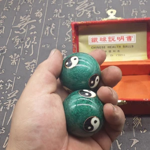 50 mm Baoding Kugeln gesund Bewegung Stress Entspannung Therapie chinesisches Yin Yang - Bild 1 von 3