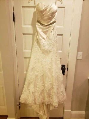 Vestido de novia Jacquelin exclusivo #19916 marfil y encaje talla 4 Foto 1 de 4