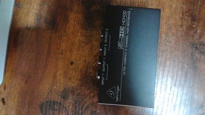 Behringer MicroHD HD400 Ultra-Compact 2-Channel Hum Destroyer - Image 1 of 3