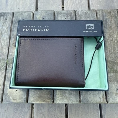 Perry Ellis Portfolio Men's Trifold Leather Wallet (New with Box)  Dark Brown - Image 1 of 4