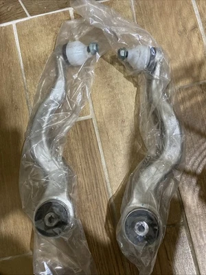 宝马 2019 330XI Drive L/R 前臂控制臂 — 第 1/4 张图片