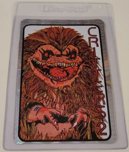 CRITTERS 2 Prismatic 1980s PRISM VENDING MACHINE STICKER CARD Evil Monsters RARE - Imagen 1 de 3