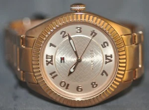 Tommy Hilfiger Lady Maxi Rose Gold Dial Rose Gold Stainless Steel Watch 1781344 - Picture 1 of 5