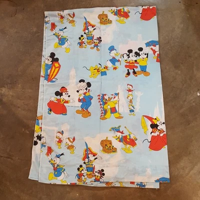 Hoja plana vintage Walt Disney Mickey Mouse Donald Duck Scrooge dibujos animados años 70 Foto 1 de 4