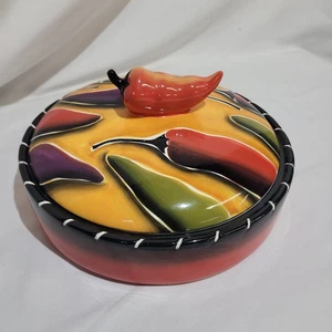 Plato calentador de tortillas "cayena" pintado a mano arte arcilla con tapa chiles - Imagen 1 de 7