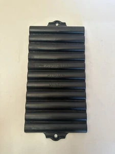 Favorite Piqua Ware Corn Stick Pan Vintage Cast Iron VGC No Chips Cracks Rare - Picture 1 of 10