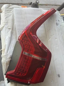 2018-2023 VOLVO XC60 T5 TAIL LIGHT   LED TAIL LAMP 31655358 RIGHT NEW OEM - Picture 1 of 8