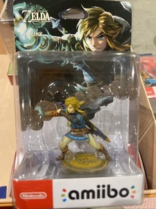 New Nintendo The Legend of Zelda Link Tears of the Kingdom Amiibo in Hand RARE! - Picture 1 of 3