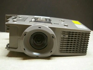 SMART TECHNOLOGIES SBP-15X DLP HOME BUSINESS PROJECTOR - Picture 1 of 11