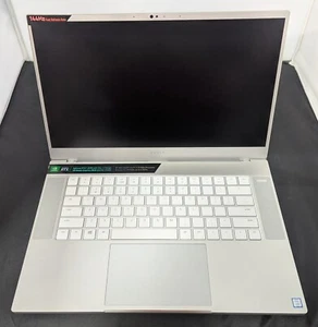 Razer Blade 15” Advanced (2019) i7-9750H 16GB RAM 512GB SSD GeForce RTX 2070 - Picture 1 of 6