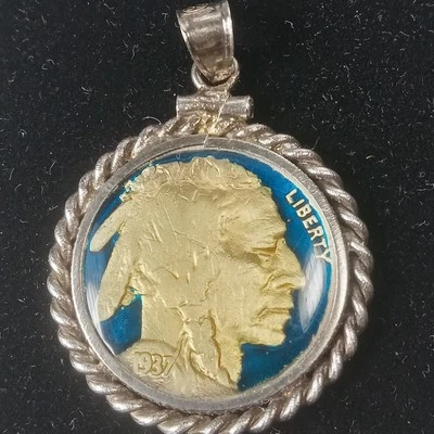 1937 Buffalo/Native American Nickel pendant gold plate profile glass/rope frame - Image 1 of 2