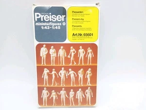 Preiser 65601 Passers-by 18 Unpainted Figures - 1:43 O Gauge - New & Boxed (WTB) - Picture 1 of 7