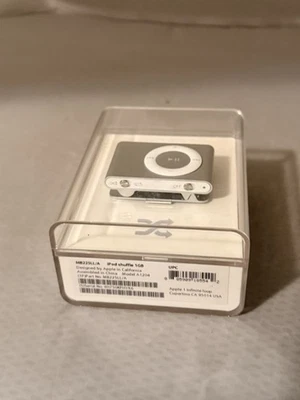Apple MB225LL/A 1GB 2nd Generation iPod Shuffle - Silver Brand New Sealed - Image 1 of 4