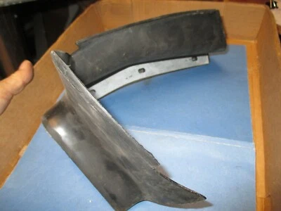 Relleno de parachoques trasero n.o.s. 1977 Chrysler Lebaron+Dodge Diplomat MLDS 2 PUERTAS CPE 40152 Foto 1 de 3